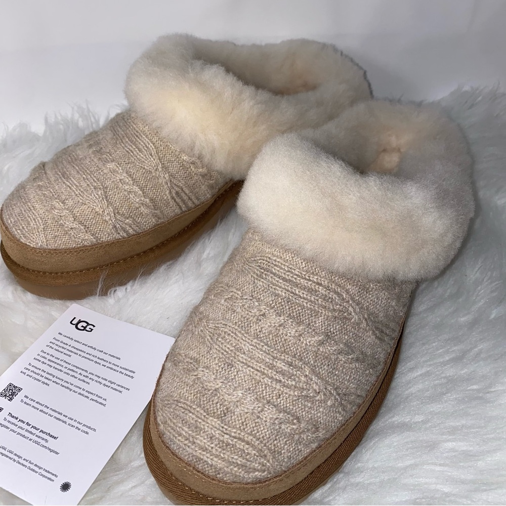 UGG Slippers size 10 New in box